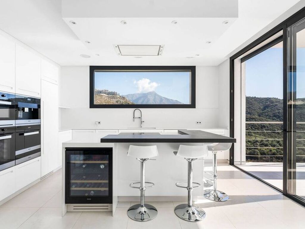 Luxury House for sale in Marbella, 2 998 000 €, Photo 5