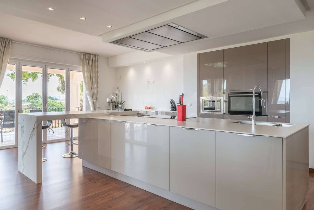 Luxury House for sale in Marbella, 2 249 000 €, Photo 5