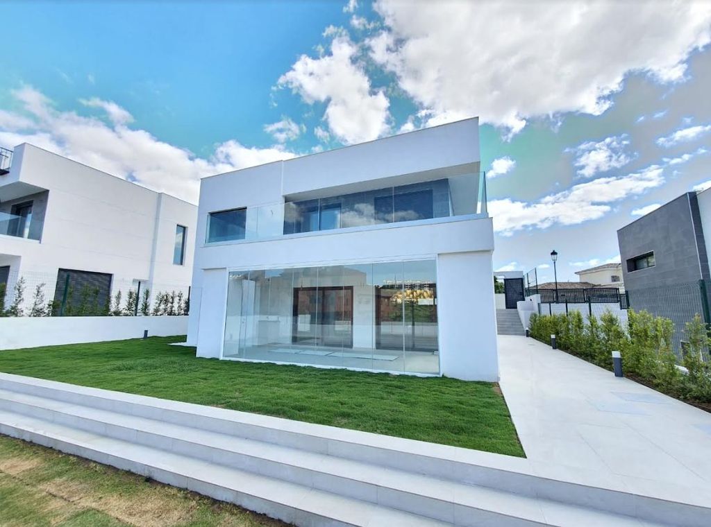 Luxury House for sale in Marbella, 645 000 €, Photo 7