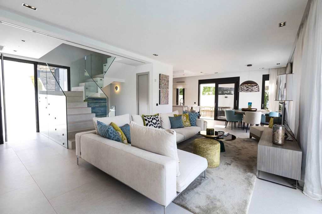 Luxury House for sale in Marbella, 2 690 000 €, Photo 7