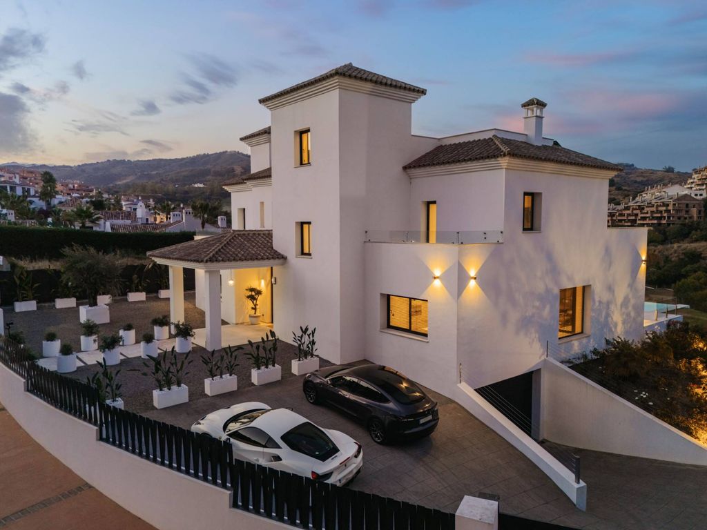 Maison de luxe à vendre à Marbella, 3 200 000 €, Photo 2