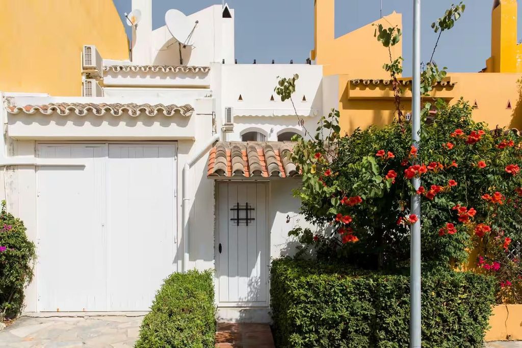 Maison de luxe à vendre à Marbella, 720 000 €, Photo 2