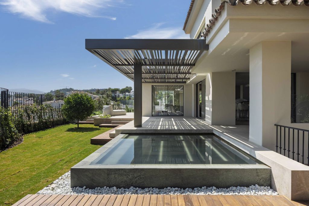 Luxury House for sale in Marbella, 4 695 000 €, Photo 2