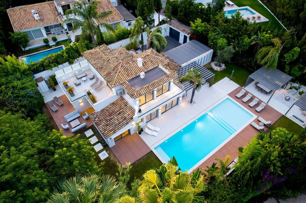 Luxury House for sale in Marbella, 3 895 000 €, Photo 2