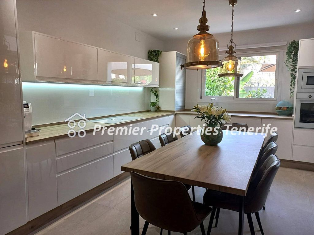 Appartement de luxe à vendre à Arona, 630 000 €, Photo 2