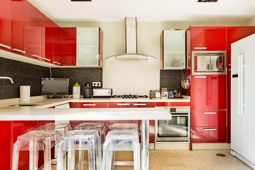 Maison de luxe à vendre à Marbella, 720 000 €, Photo 3