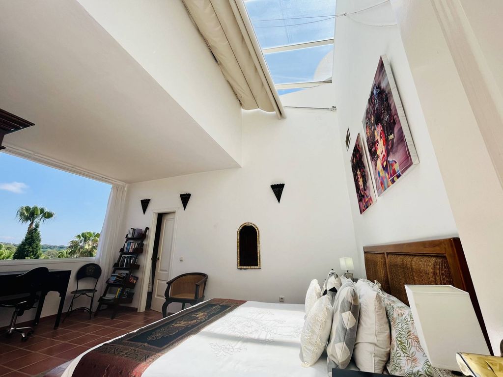 Maison de luxe à vendre à Sotogrande, 1 080 000 €, Photo 3