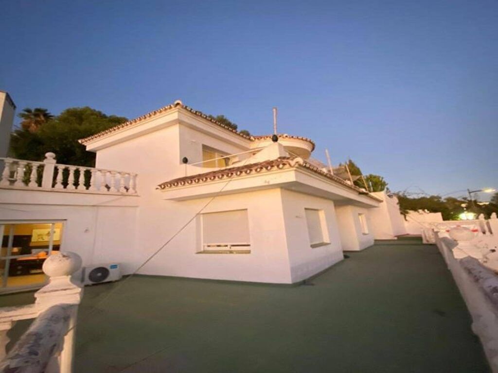 Maison de luxe à vendre à Nueva Andalucia, 975 000 €, Photo 3