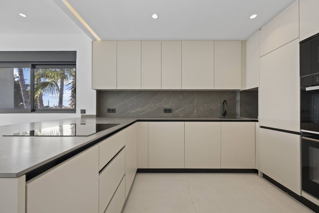 Appartement de luxe à vendre à Marbella, 683 000 €, Photo 5