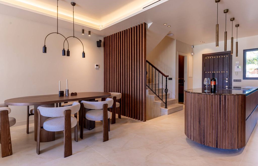 Luxury House for sale in Marbella, 1 995 000 €, Photo 6