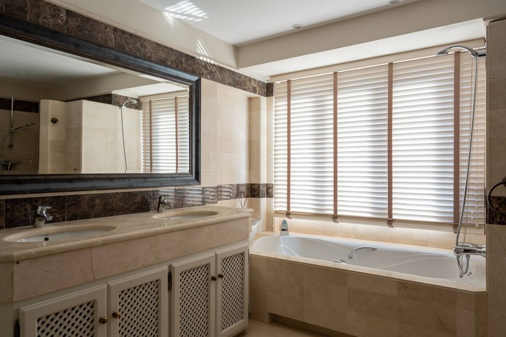 Maison de luxe à vendre à Marbella, 2 250 000 €, Photo 7