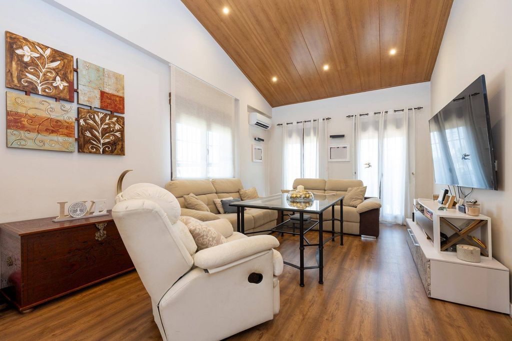 Maison de luxe à vendre à Otura, 549 000 €, Photo 3
