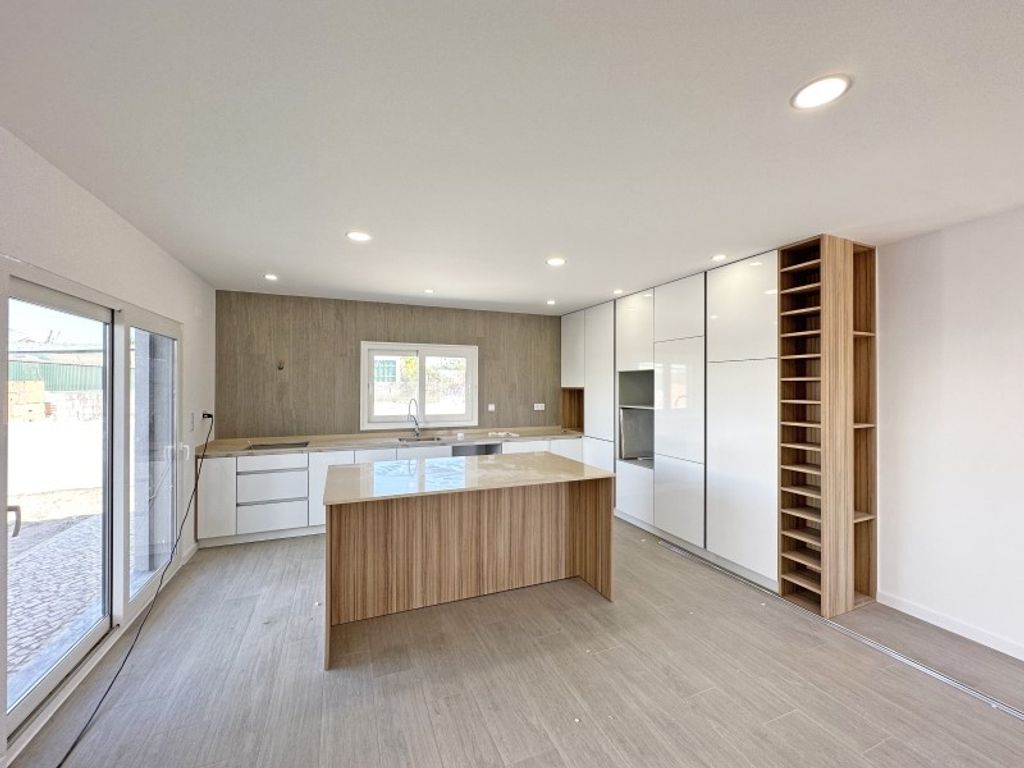 Maison de luxe à vendre à Seixal, 560 000 €, Photo 4