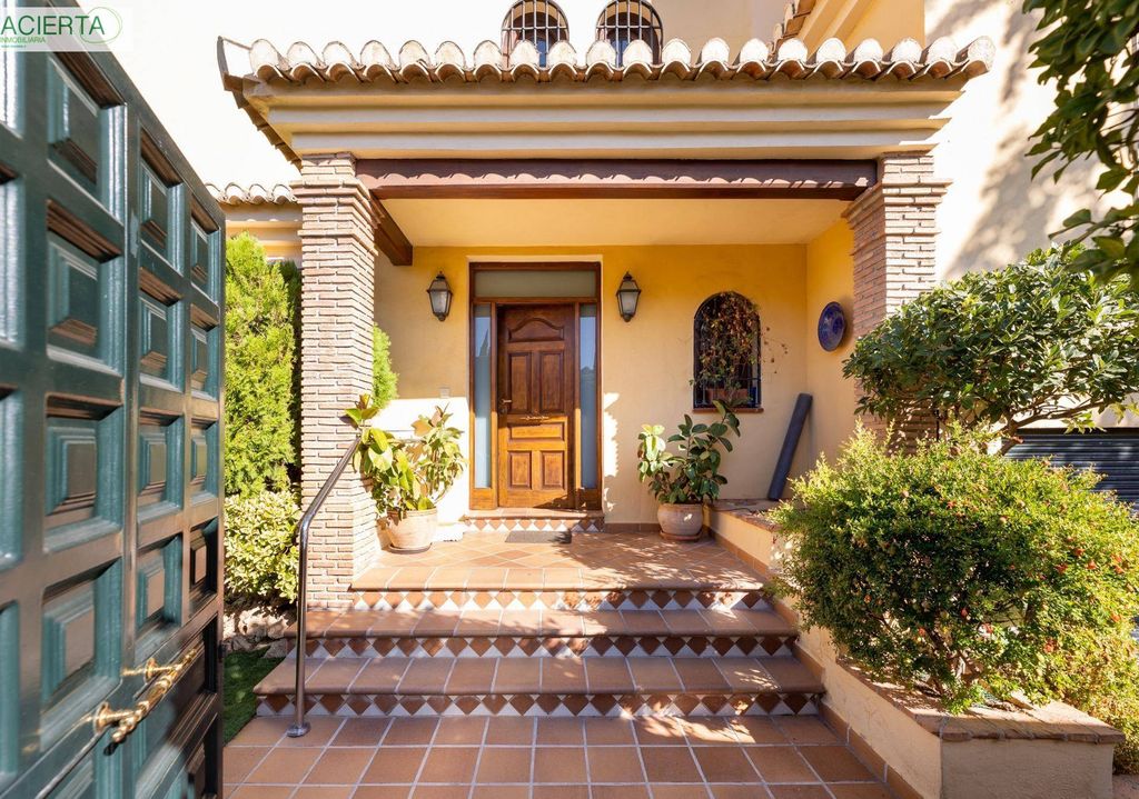 Luxury House for sale in Cájar, 489 500 €, Photo 4