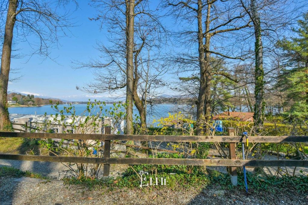 Maison de luxe à vendre à Comabbio, 1 600 000 €, Photo 5