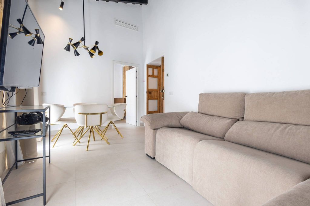 Luxury House for sale in Cadiz, 449 000 €, Photo 5