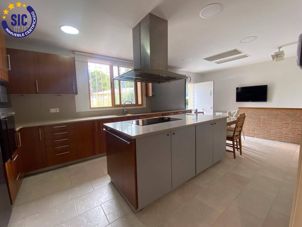 Maison de luxe à vendre à Torrent, 710 000 €, Photo 7