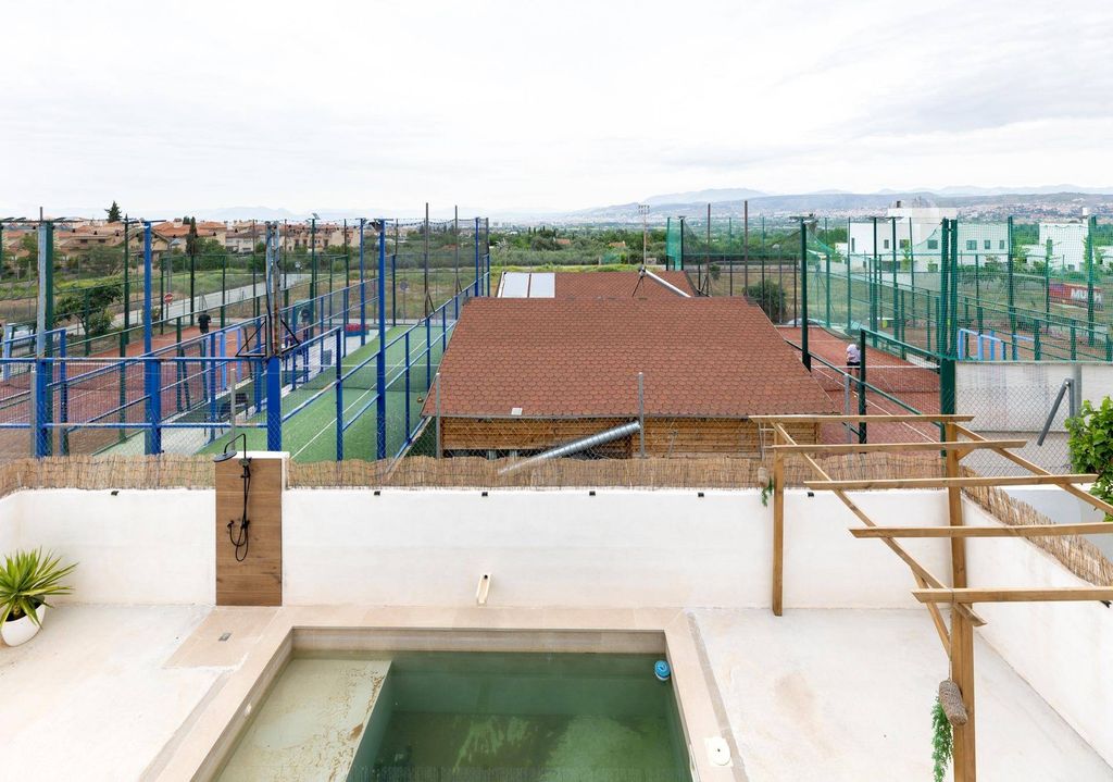 Maison de luxe à vendre à Zubia, 400 000 €, Photo 7