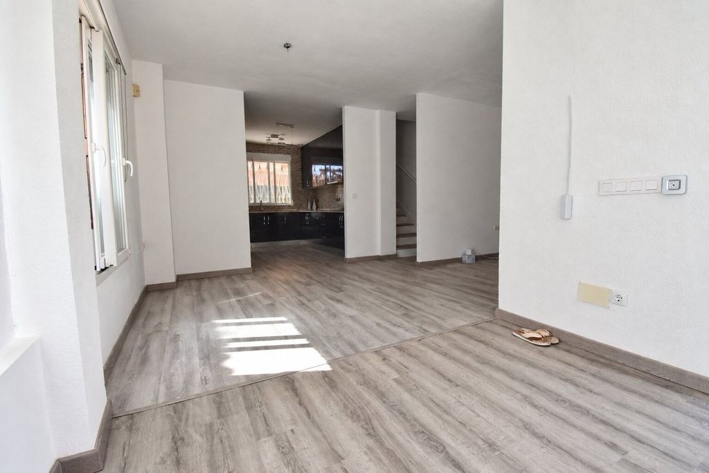 Maison de luxe à vendre à Playas de Orihuela, 429 000 €, Photo 1