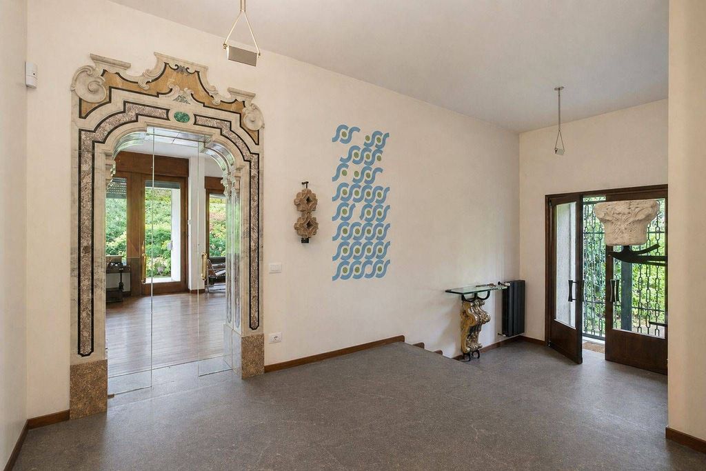 Luxury House for sale in Bergamo, 1 850 000 €, Photo 2
