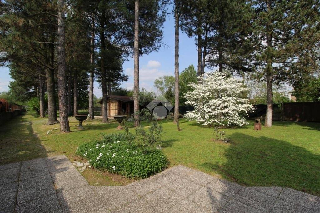 Luxury House for sale in Rescaldina, 870 000 €, Photo 4