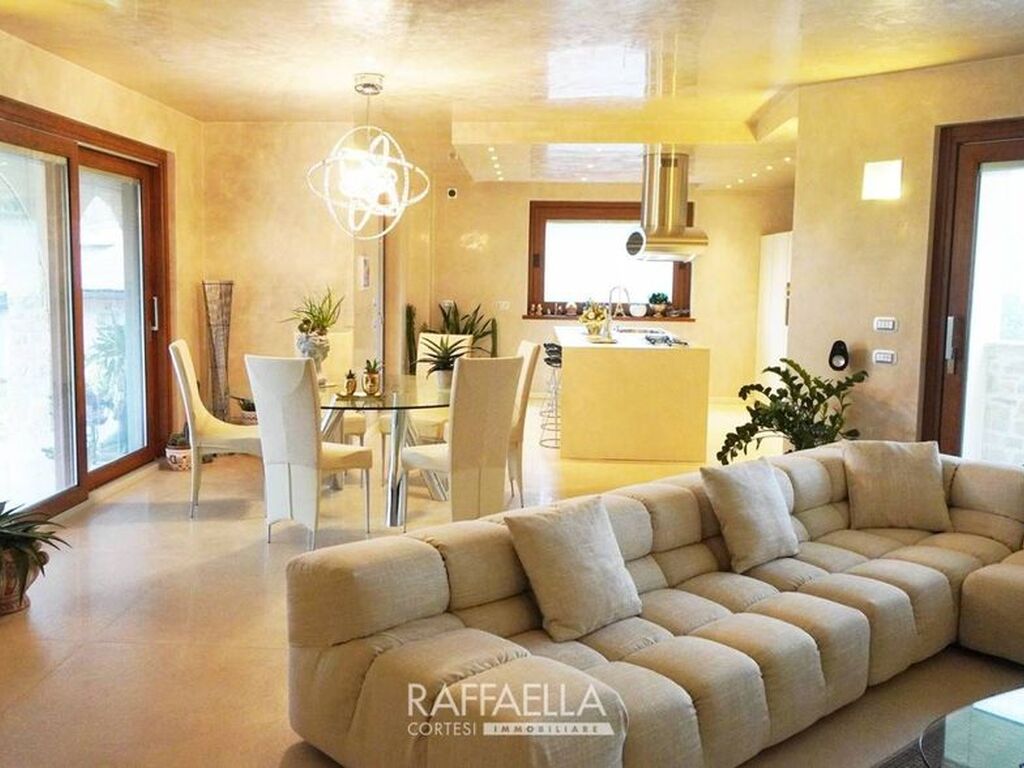 Maison de luxe à vendre à Berzo San Fermo, 850 000 €, Photo 6