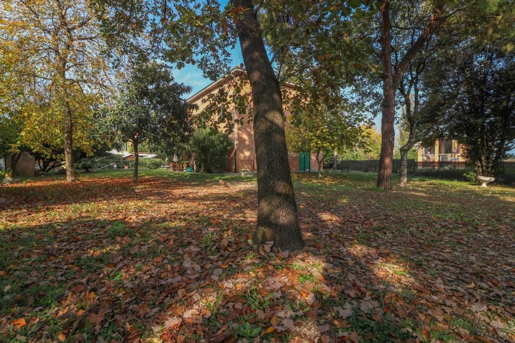 Maison de luxe à vendre à Calderara Di Reno, 720 000 €, Photo 7
