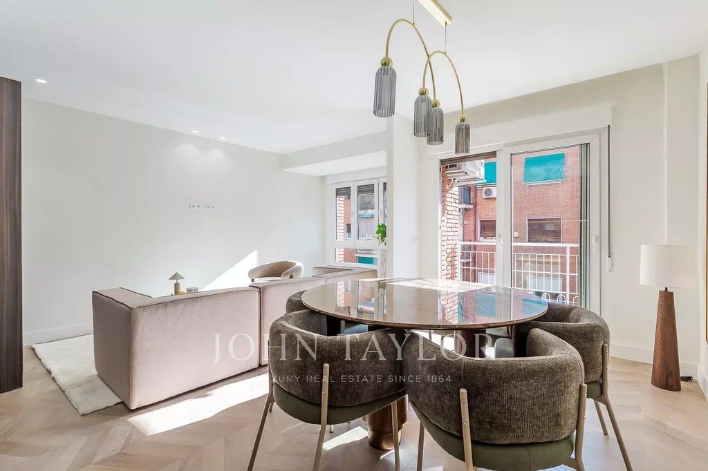 Appartement de luxe à vendre à Madrid, 895 000 €, Photo 2