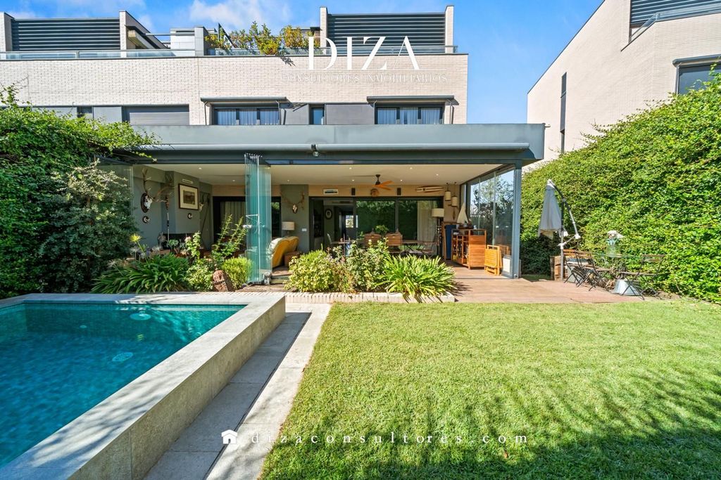 Luxury House for sale in Madrid, 2 410 000 €, Photo 3