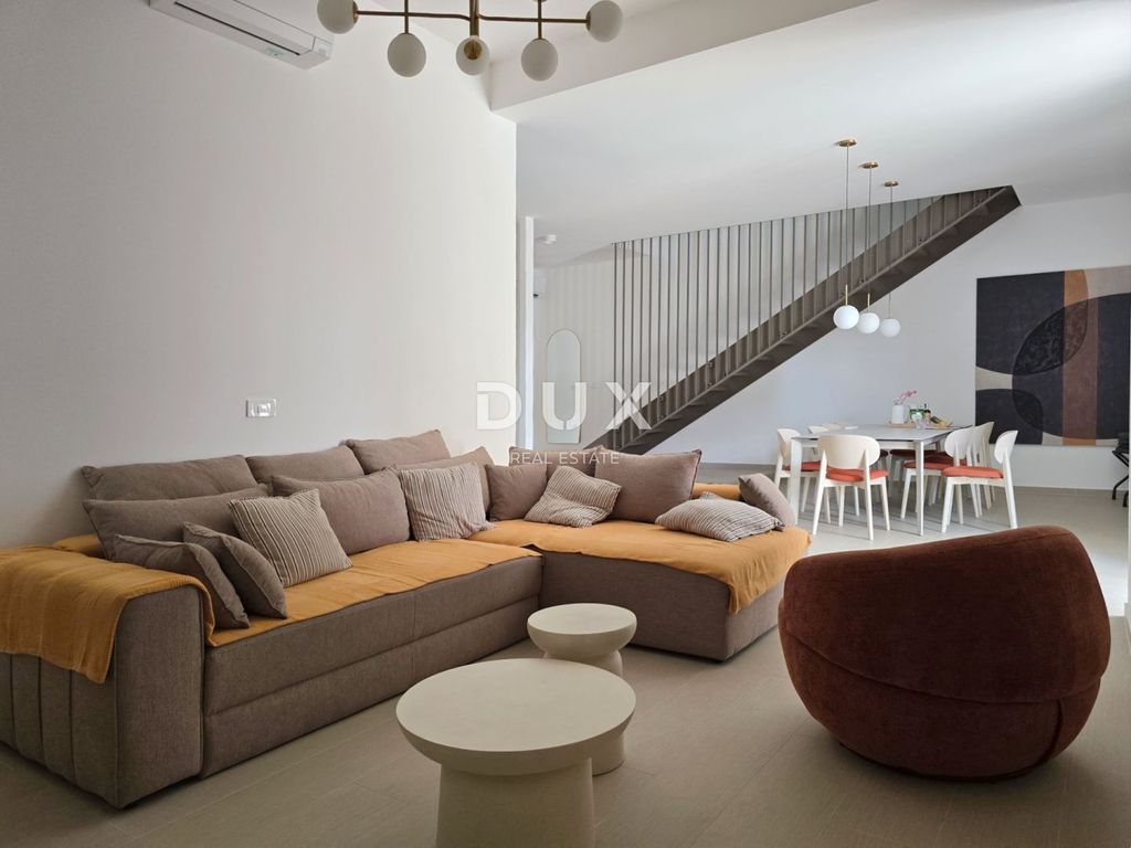 Luxury House for sale in Umag, 0 €, Photo 4
