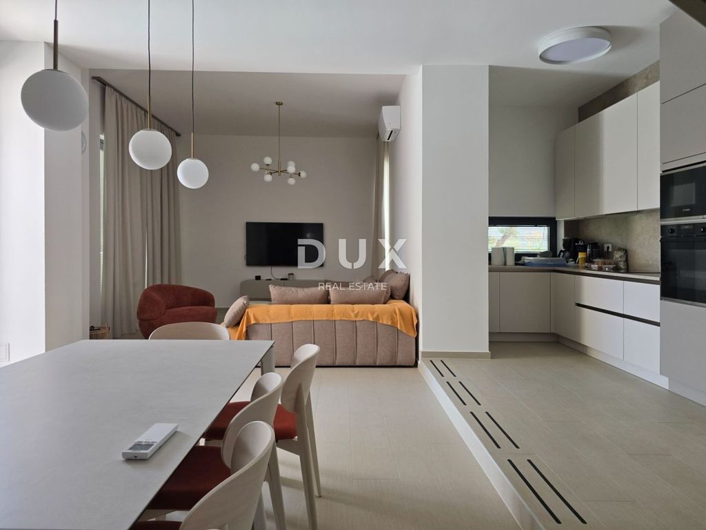 Luxury House for sale in Umag, 0 €, Photo 7