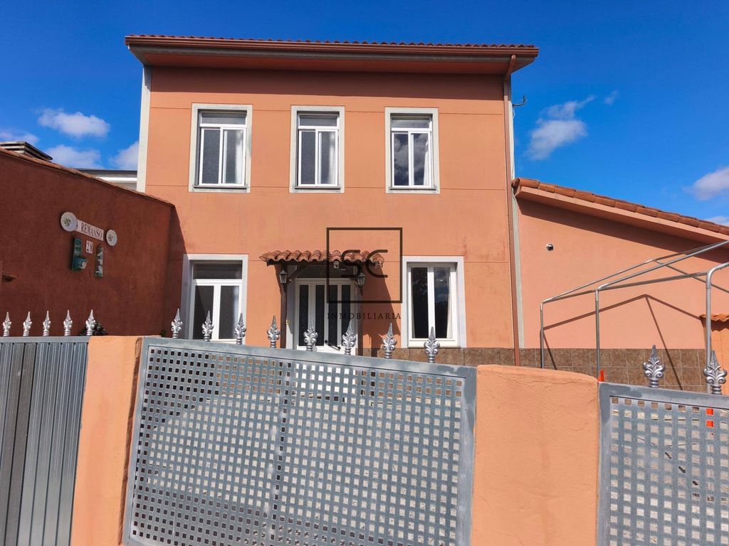 Luxury House for sale in Miño, 450 000 €, Photo 2