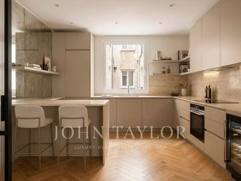 Luxury Apartment for sale in Madrid, 1 590 000 €, Photo 2