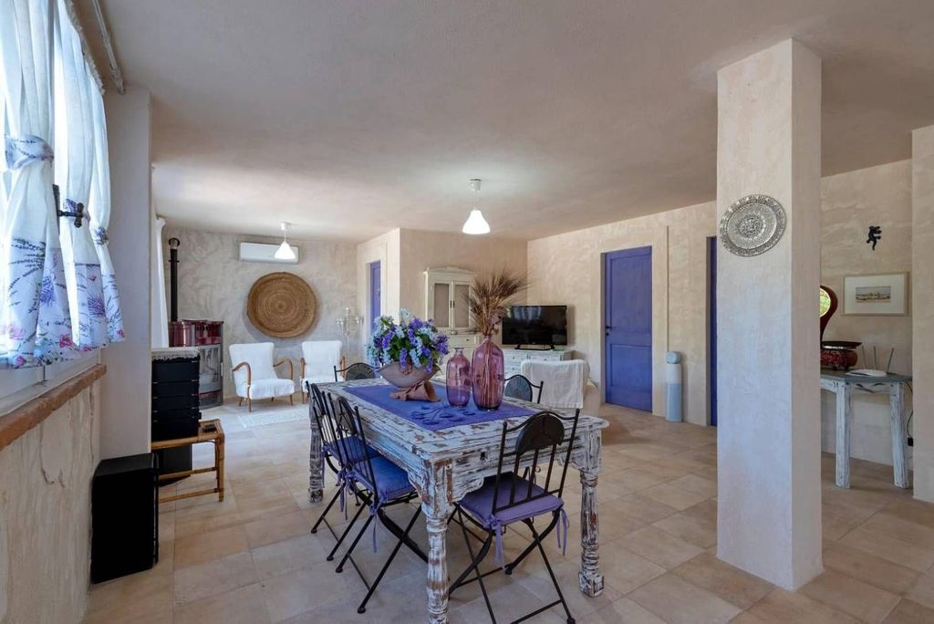Luxury House for sale in Alghero, 810 000 €, Photo 7
