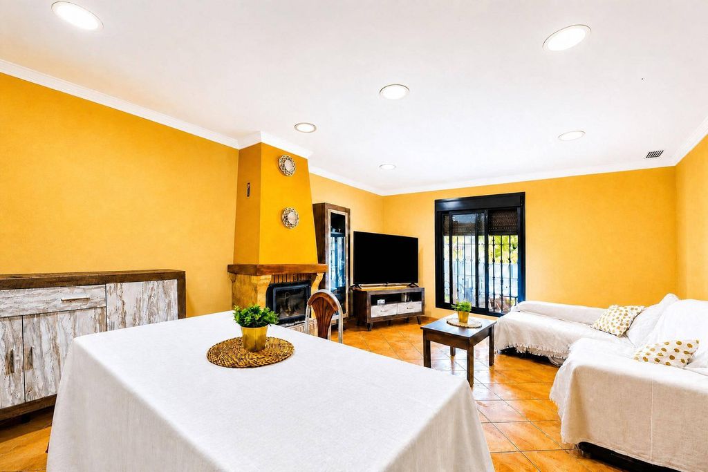 Luxury House for sale in Chiclana de La Frontera, 449 990 €, Photo 7
