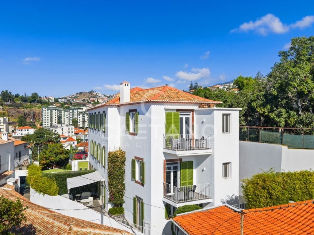 Maison de luxe à vendre à Funchal, 2 400 000 €, Photo 1