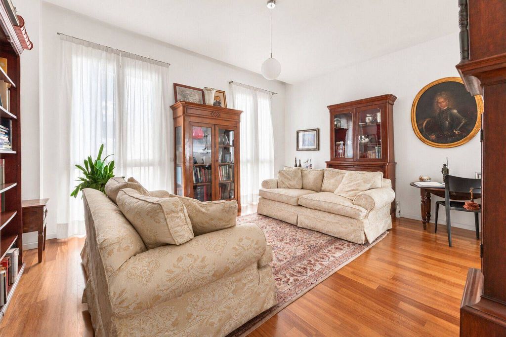 Maison de luxe à vendre à Milan, 1 250 000 €, Photo 1