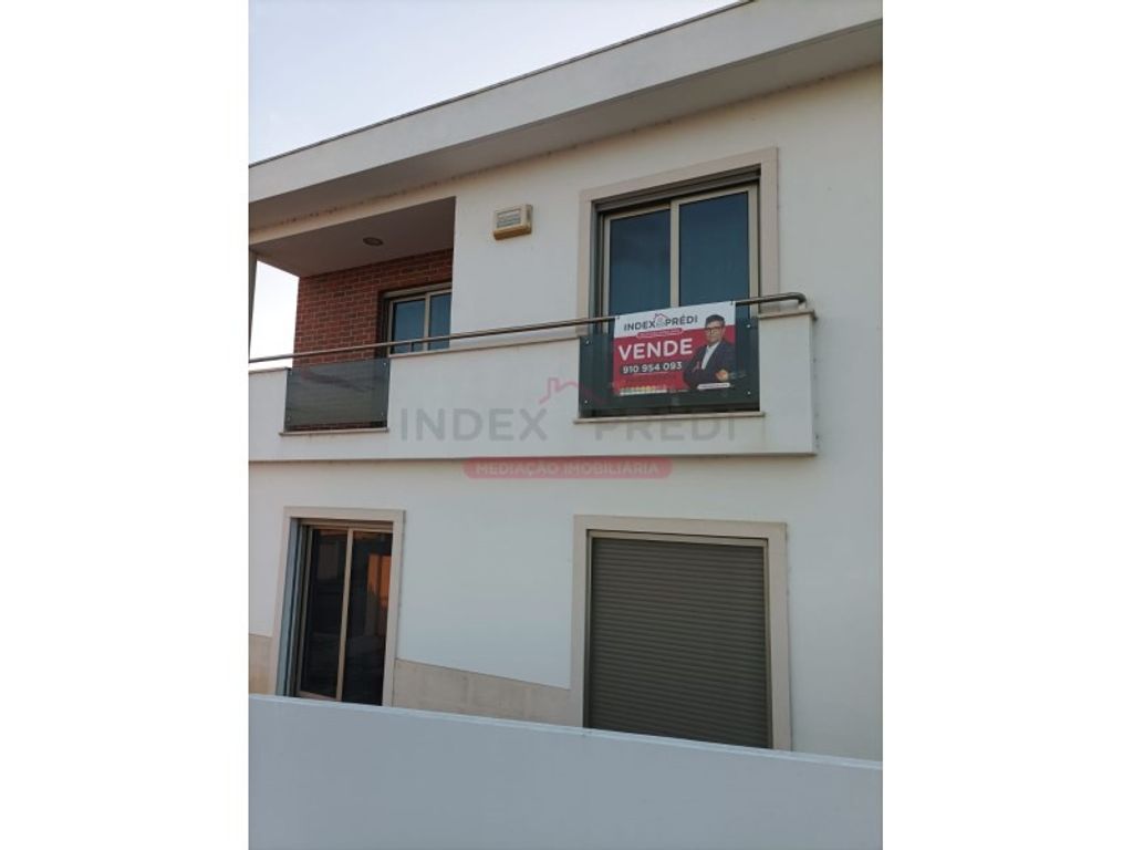Maison de luxe à vendre à Coimbra, 485 000 €, Photo 1