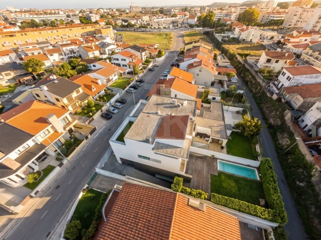 Maison de luxe à vendre à Póvoa de Varzim, 790 000 €, Photo 3