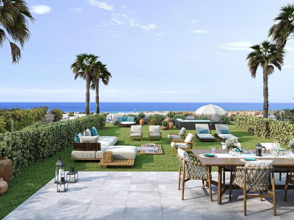 Luxury Apartment for sale in Casares, 450 900 €, Photo 1