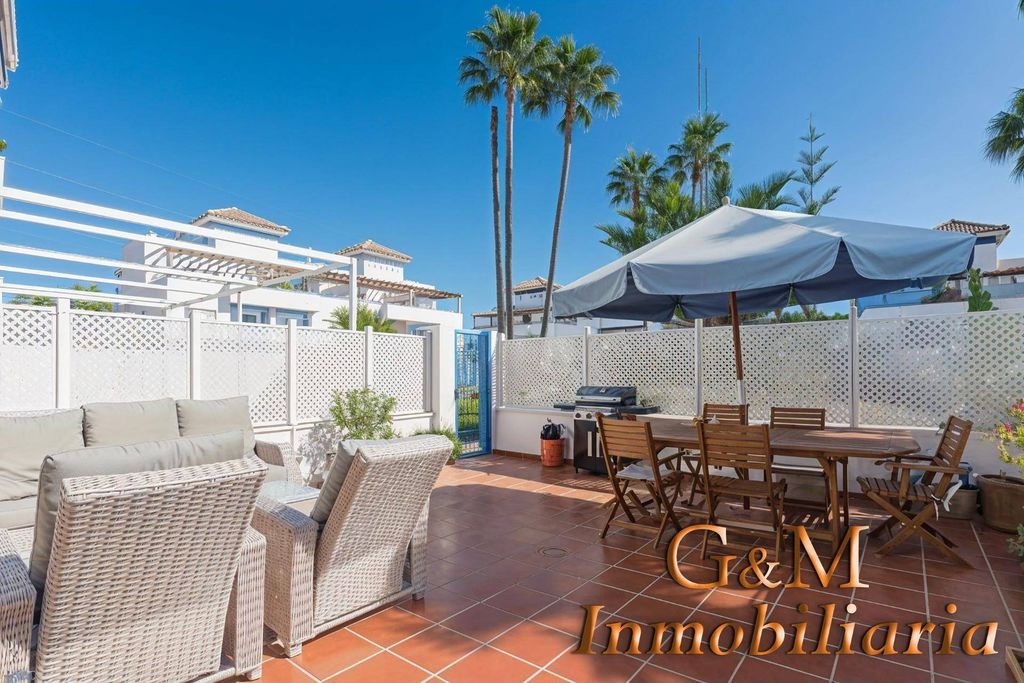 Maison de luxe à vendre à Estepona, 610 000 €, Photo 1