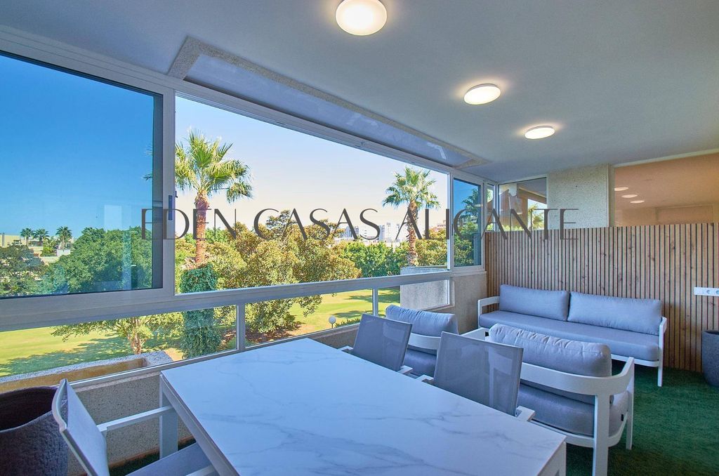 Luxury Apartment for sale in Alicante, 420 000 €, Photo 2