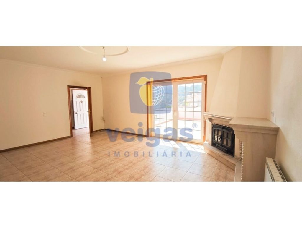 Luxury House for sale in Santa Maria Da Feira, 475 000 €, Photo 2