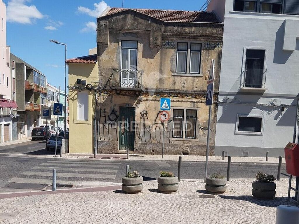 Maison de luxe à vendre à Amadora, 400 000 €, Photo 2