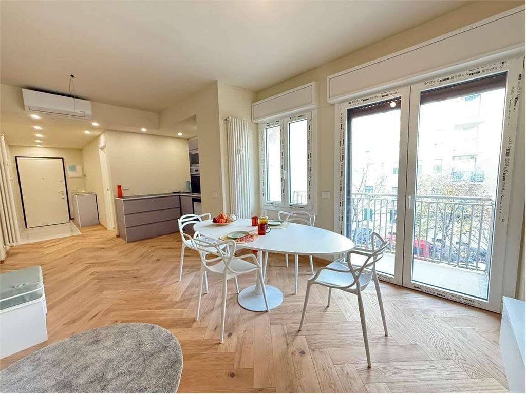 Appartement de luxe à vendre à Milan, 770 000 €, Photo 1