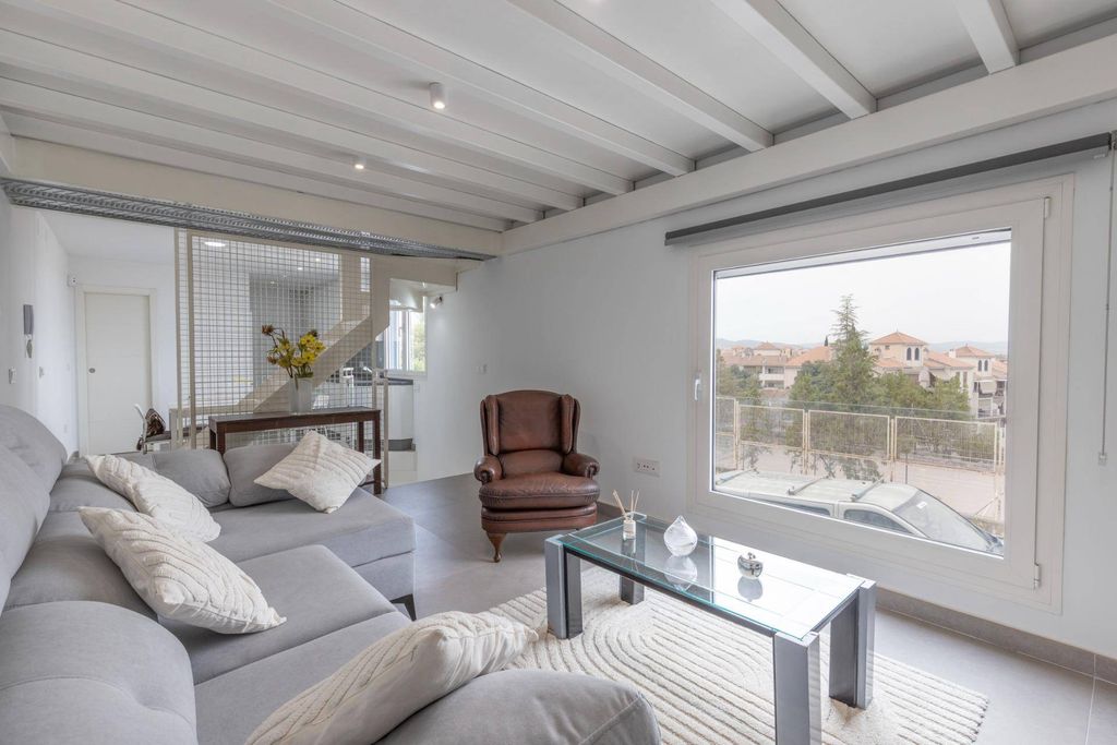 Luxury House for sale in Granada, 425 000 €, Photo 1