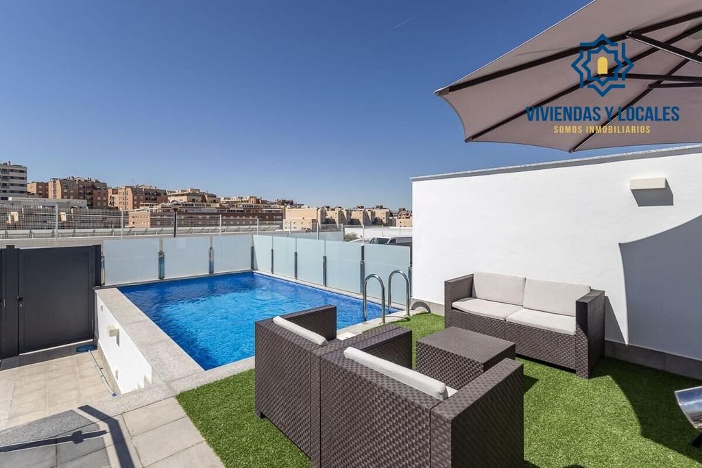 Luxury House for sale in Granada, 599 000 €, Photo 1
