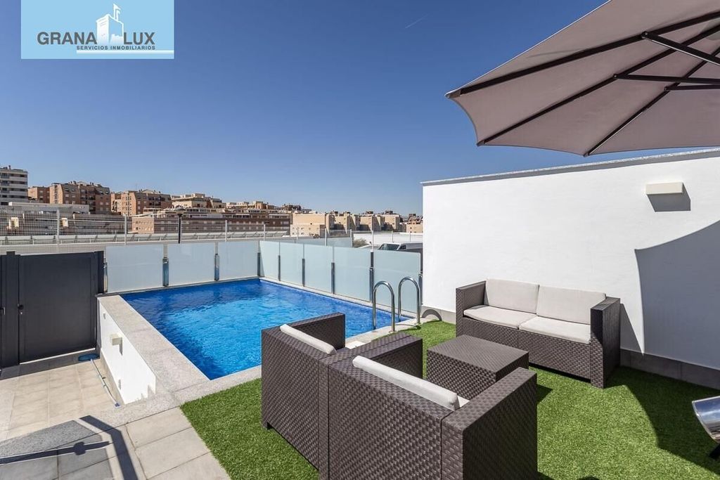 Luxury House for sale in Granada, 599 000 €, Photo 1