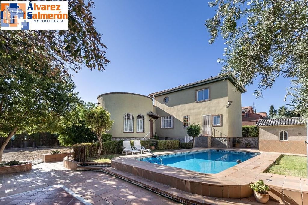 Maison de luxe à vendre à Las Gabias, 480 000 €, Photo 1