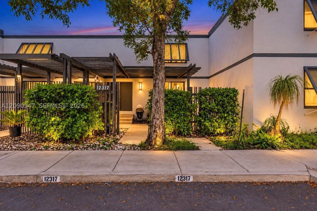Maison de luxe à vendre à Pembroke Pines, 410 245 €, Photo 1